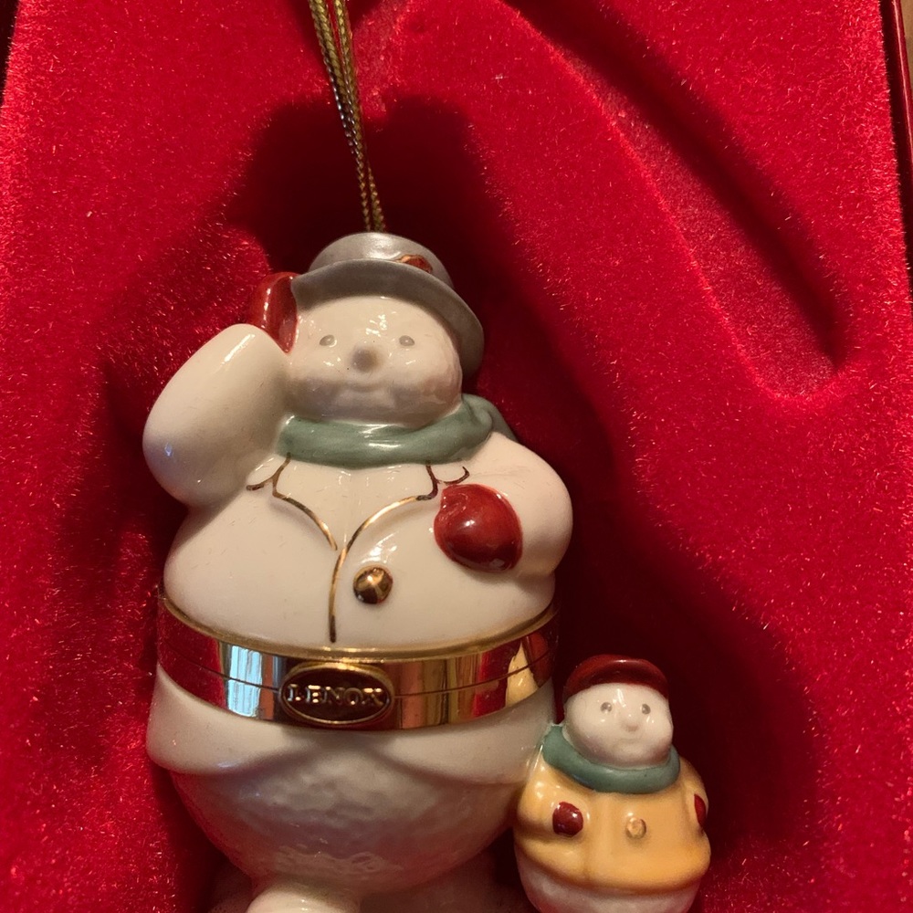Vintage Lenox snowman with snowman baby